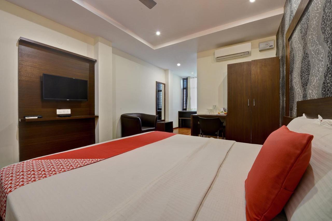 Capital O Hotel Samanvi International Belur  Экстерьер фото