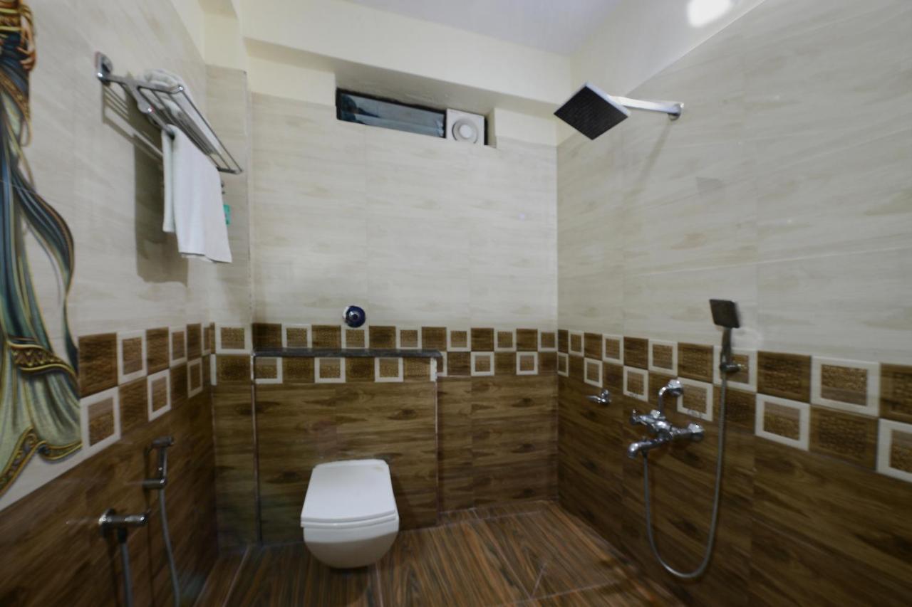 Capital O Hotel Samanvi International Belur  Экстерьер фото