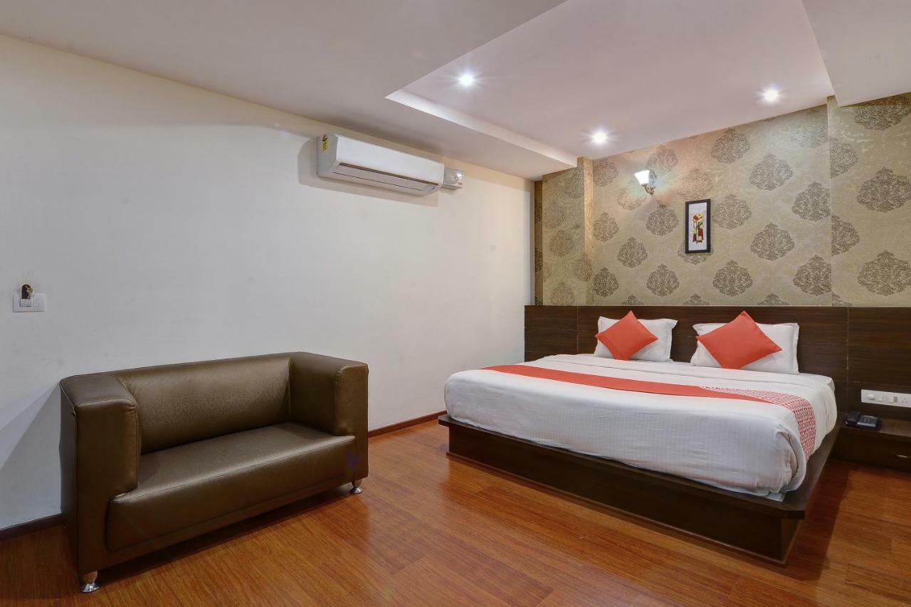 Capital O Hotel Samanvi International Belur  Экстерьер фото